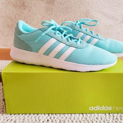 2-392: Adidas Neo size 9.5