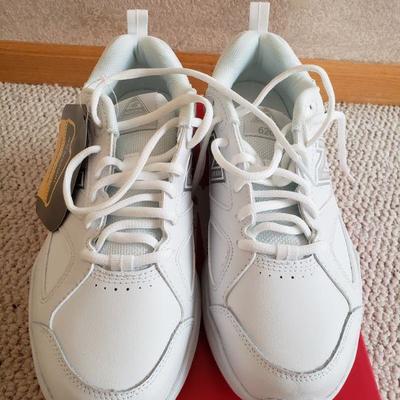 2-393: New Balance Industrial 626 size 9.5