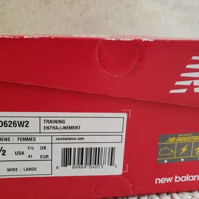 2-393: New Balance Industrial 626 size 9.5