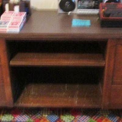 LOT 180  SOFA AND WORK STATION