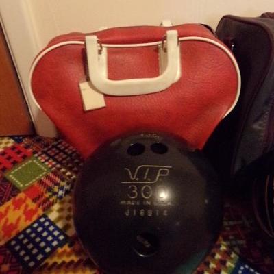 LOT 99  BOWLING BALLS AND BAGS