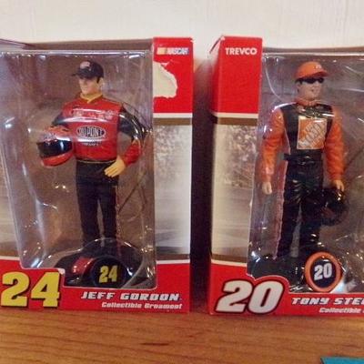 LOT 65  NASCAR FIGURE ORNAMENTS