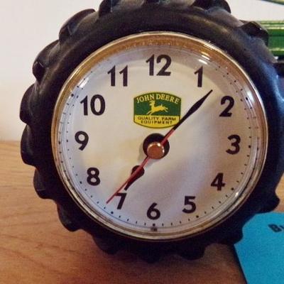 LOT 57  JOHN DEERE TRACTOR CLOCK