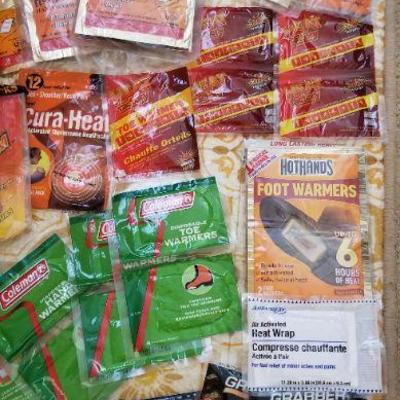 Lot 2-407: Very Large Bundle of Hand/Toe/Body Warmer Pouches NEW