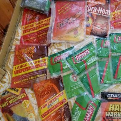 Lot 2-407: Very Large Bundle of Hand/Toe/Body Warmer Pouches NEW