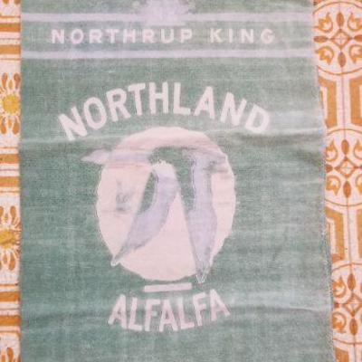 Lot 2-410: Antique/Vintage NORTHLAND ALFALFA Canvas Bag