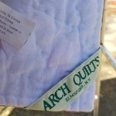 Lot 2-423: Vintage Queen/Full Size Bedspread by ARCH Quilts