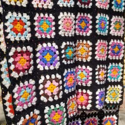 Lot 2-424: Vintage Hand Made Crochet Afghan Throw Blanket