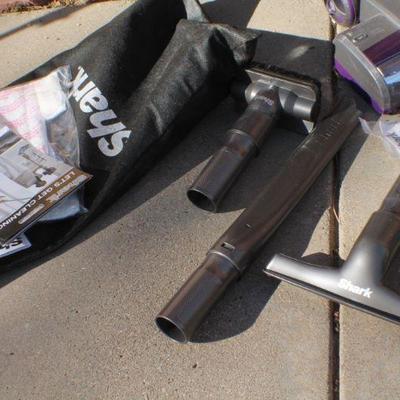 Lot 2-452: Rocketâ„¢ Vacuum Cleaner w/ Accessories TESTED A+