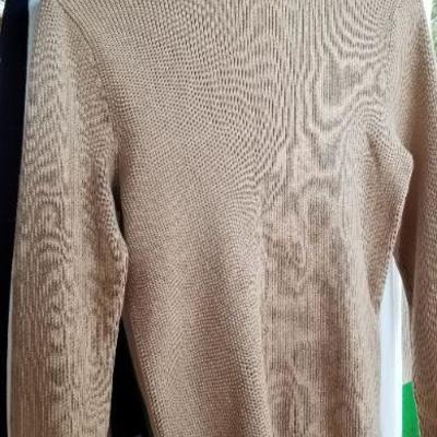 Lot 2-457: Size LARGE Group of (7) Ralph Lauren Assorted Women's Clothing