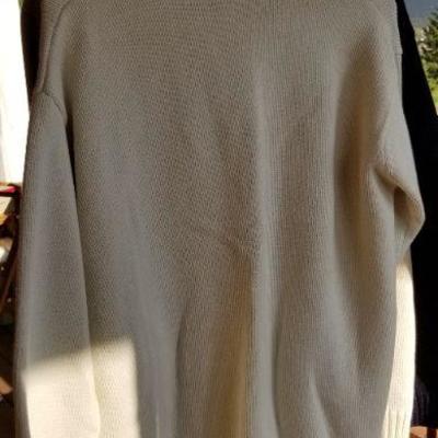 Lot 2-459: (6) Assorted Size MEDIUM Ralph Lauren Women's Clothing Bundle