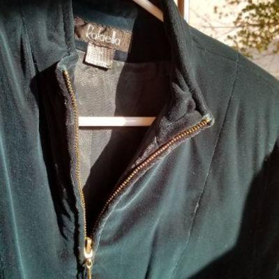 Lot 2-460: (4) Assorted Vintage Women's  Size (MEDIUM Estimate)