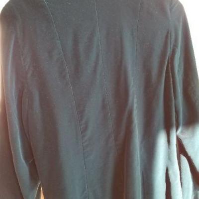 Lot 2-460: (4) Assorted Vintage Women's  Size (MEDIUM Estimate)