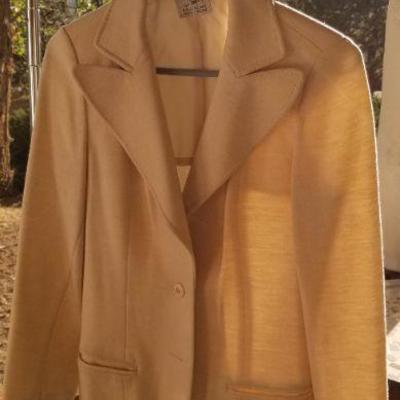 Lot 2-460: (4) Assorted Vintage Women's  Size (MEDIUM Estimate)