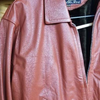 Lot 2-473: Vintage KanGaRoo Jacket Size LARGE Soft Lining