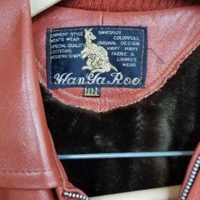 Lot 2-473: Vintage KanGaRoo Jacket Size LARGE Soft Lining