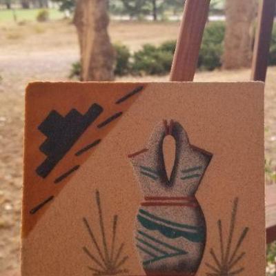 Lot 2-481: Vintage Navajo Sand Painting VASE 6" x 6" 