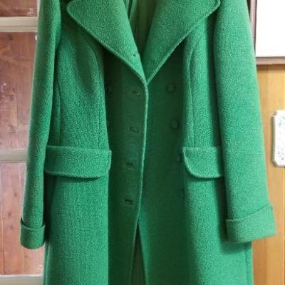 Lot 2-482: Vintage Women's Union Made Green Wool Coat Size (Medium ESTIMATE)