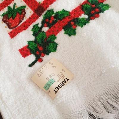 Lot 2-519: Vintage 1981 New with Tags Strawberry Shortcake Christmas Hand Towels (2)
