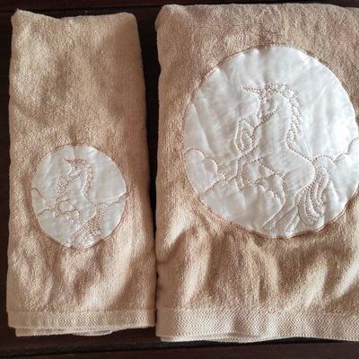 Lot 2-522: Vintage Quilted Unicorn Towel and Hand towel