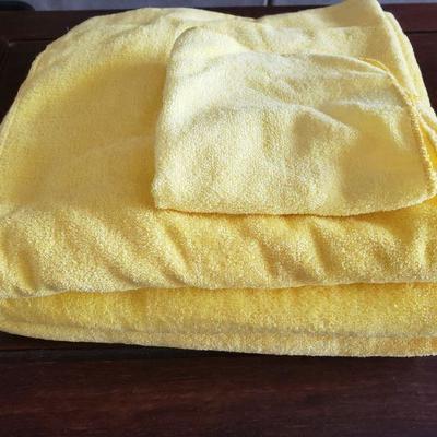 Lot 2-523: Vintage New with Tags Yellow (3) Towels and (1) Washcloth 