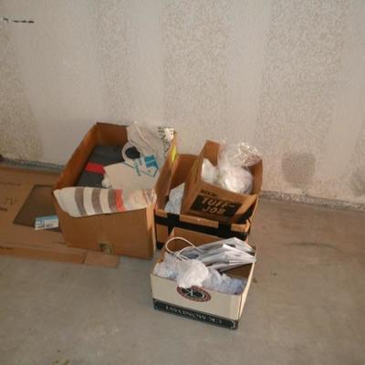 BUY OUT AUCTION FOR CONTENTS OF 2 BEDROOM CONDO NICE ITEMS IN CLEAN HOME!