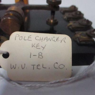 Lot 5 - J. H. Bunnell & Co. Pole Changer Key 1-B