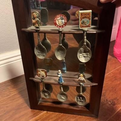 Vintage Franklin Mint Country Store Mirrored Shelf w/Pewter Advertising Spoons