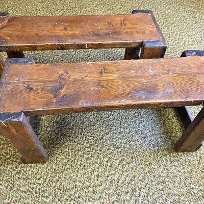 F86: Pair Of Wood Benches
