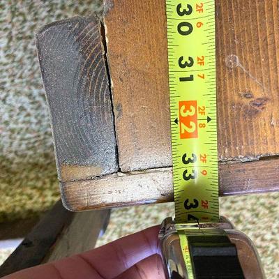 F86: Pair Of Wood Benches