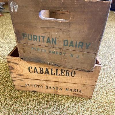 F87: Pair Of Wooden Crates