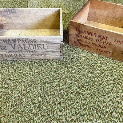 F88: Pair Of Wooden Crates