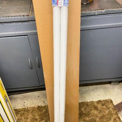 BC30: Fluorescent Lightbulbs