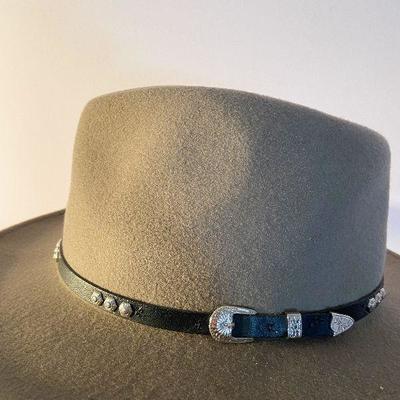 M84: Hat And Belt