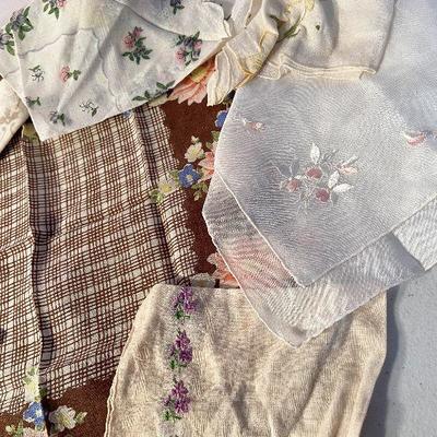 M87: Lot Of Hankies And Scarves 