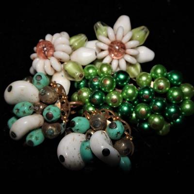 Mid Century Emerald Green Cluster Clip On Earrings, Western Germany, Japan, Glass, Pearls Beads (4) 