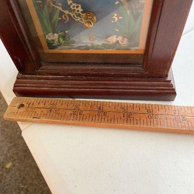 K90: Hummel Stormy Weather Clock, Collectors books and more