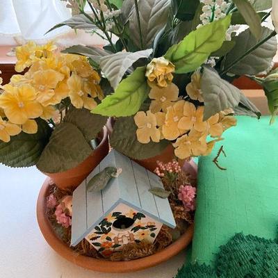 K99: Birdhouse Floral Arrangements, Herb Kitchen Towel/Potholder
