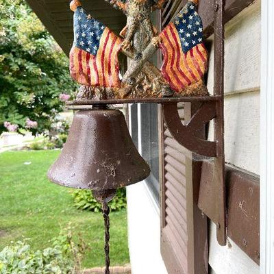K103: Cast Iron Dinner Bell Eagle w/Flags Porch Bell