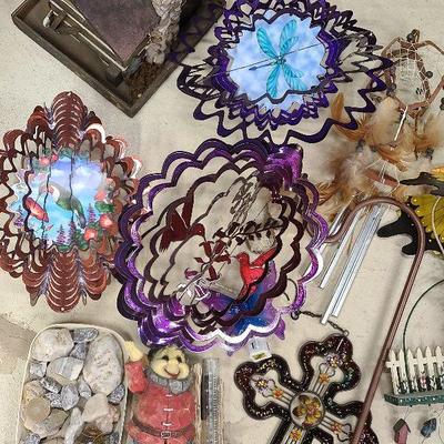 C65:  Humming Bird and Butterfly Wind Spinners and Outdoor Decor