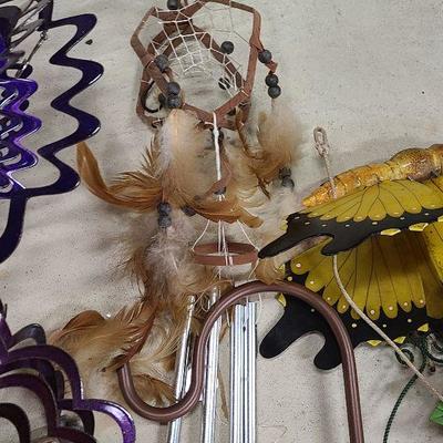 C65:  Humming Bird and Butterfly Wind Spinners and Outdoor Decor