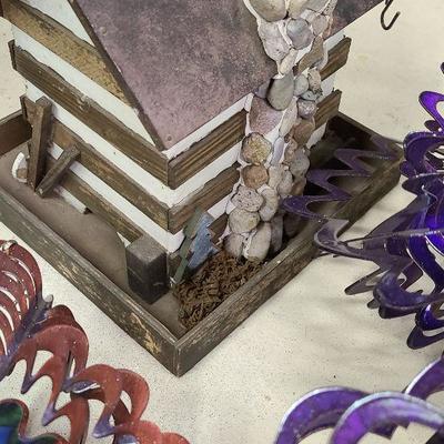 C65:  Humming Bird and Butterfly Wind Spinners and Outdoor Decor