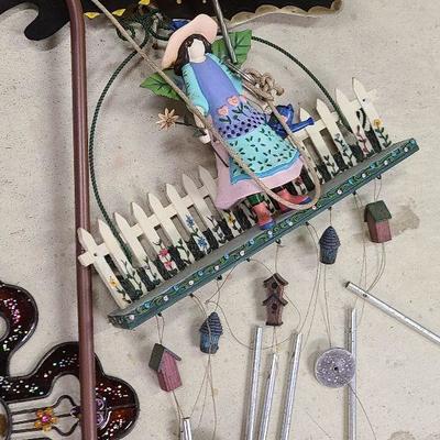 C65:  Humming Bird and Butterfly Wind Spinners and Outdoor Decor