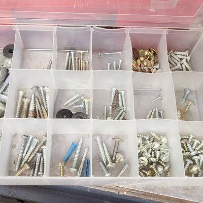 W42: Box Lot of Screws and Fixings 2
