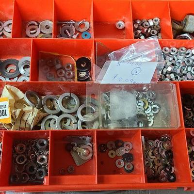 W42: Box Lot of Screws and Fixings 2