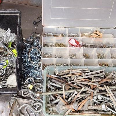 W46: Box Lot of Screws and Fixings 4