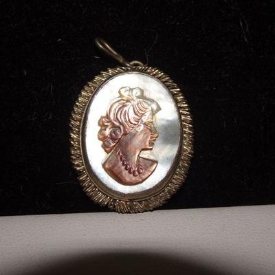 Cameo Pendant, Gold Tone 