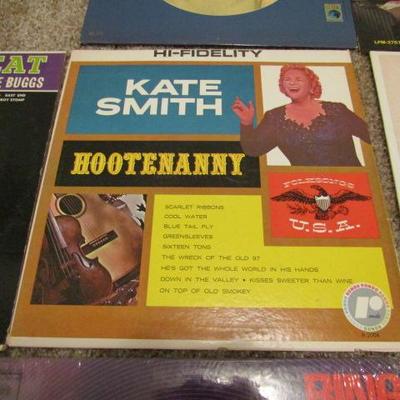 H-15  JOHNNY CASH + OTHERS LP'S/VINYLS/RECORD ALBUMS