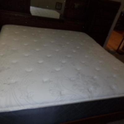 H-31  CALIFORNIA KING SIZE BED WITH HEADBOARD