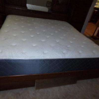 H-31  CALIFORNIA KING SIZE BED WITH HEADBOARD